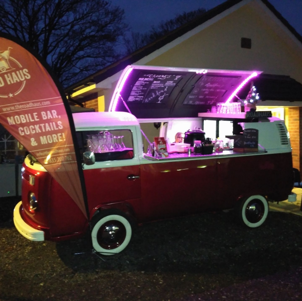 Flash Bulli Bar VW Cocktail Camper & Coffee Bar Campervan Flash Photobooths